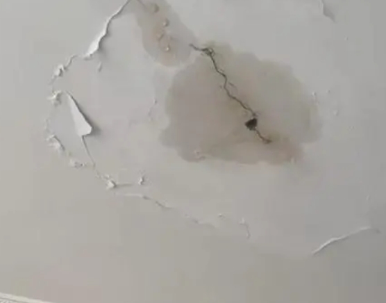 北碚阳台漏水维修公司分享下屋面防水工程质量问题原因分析